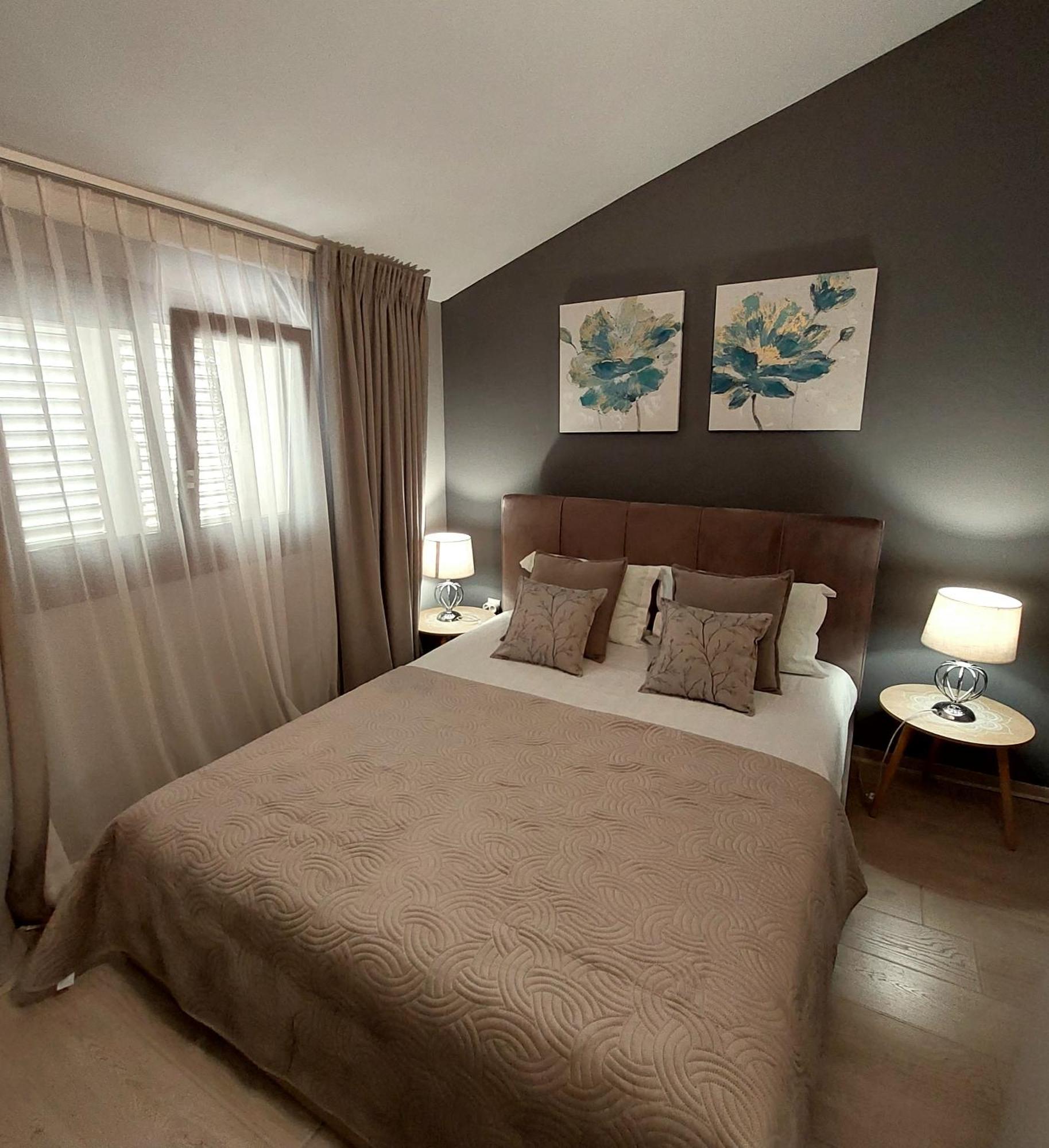 Apartaments Victoria 波雷奇 外观 照片